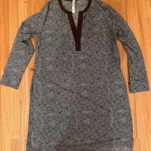 Lululemon Long Sleeve shirt dress with pockets. Size 12